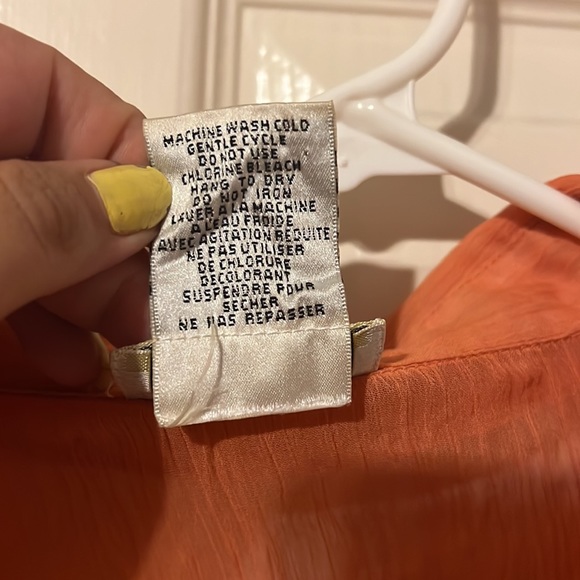 Button-Up Blouse - Picture 3 of 4